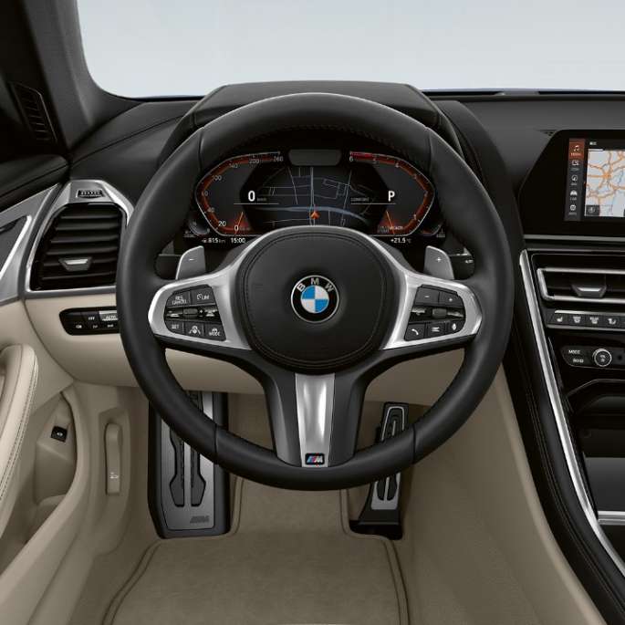 M Leather steering wheel with Multifunction. BMW 8 Series Coupé, Cockpit, M Leather steering wheel with Multifunction.