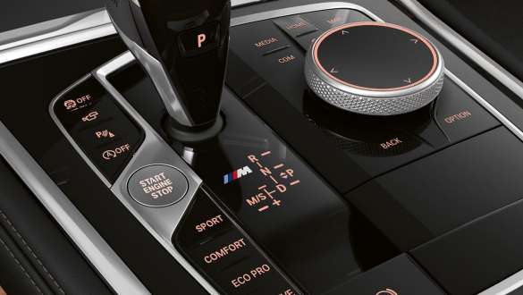 Centre console, Steptronic sport transmission. G15 BMW 8 Series Coupé, focus centre console, Steptronic sport transmission. G15