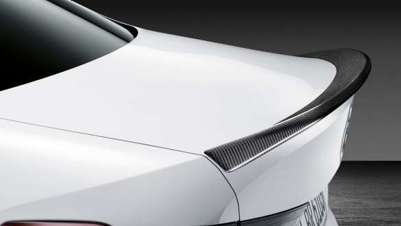 M Performance rear spoiler, carbon fibre, close-up M Performance rear spoiler, carbon fibre, close-up