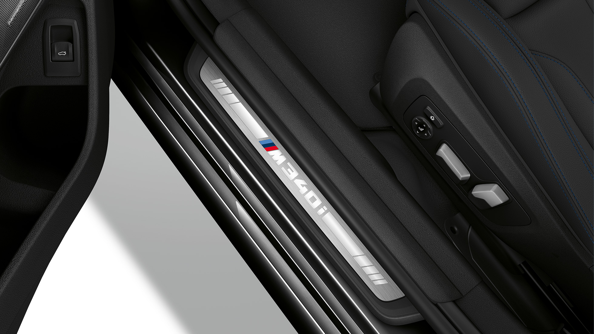 BMW 3 Series Sedan, M340i xDrive entry sill. G20 Top view of the door sill of the BMW 3 Series M340i xDrive Sedan. G20