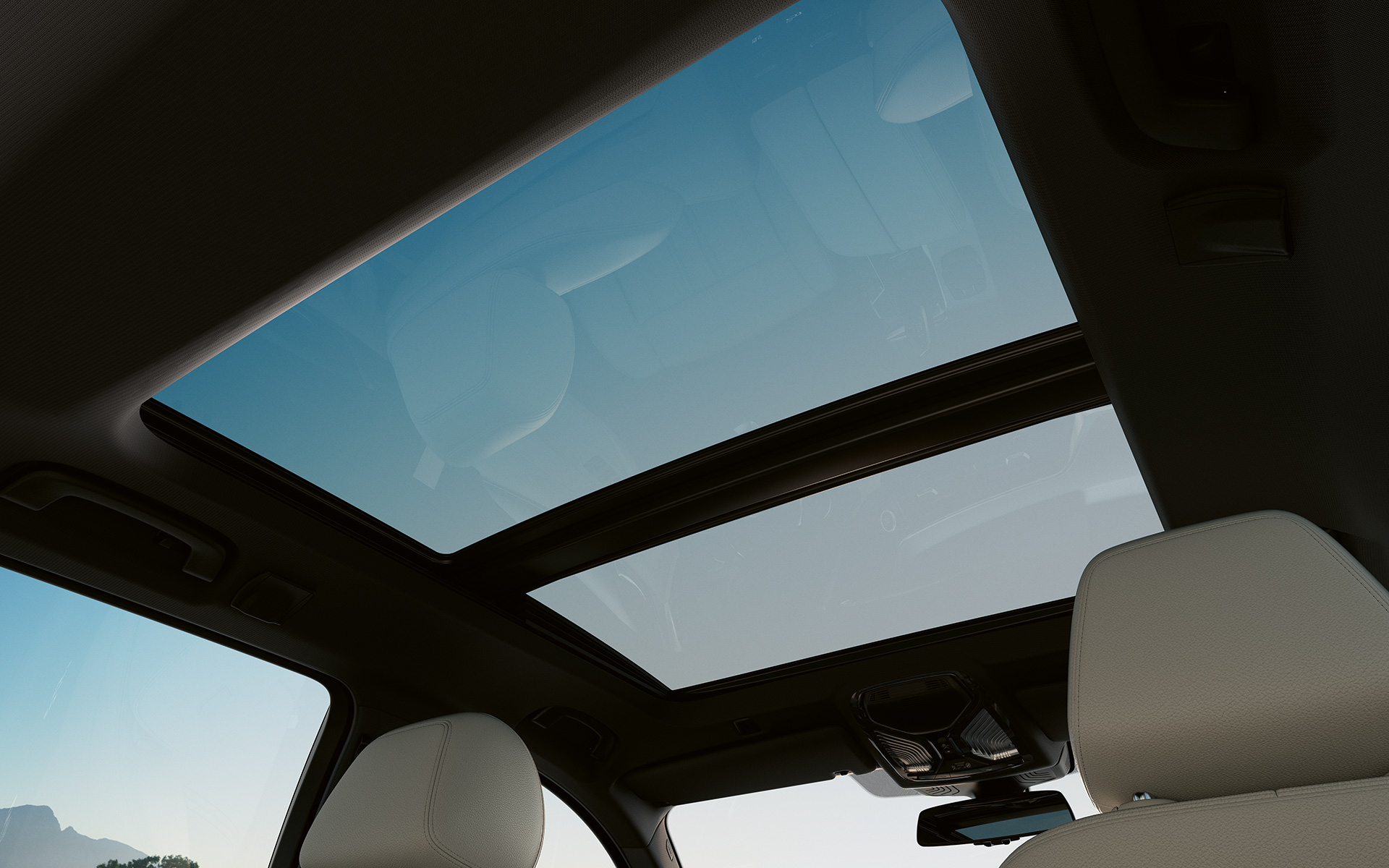 Panorama Glass roof BMW 5 Series Touring G31 LCI Panorama Glass roof closed BMW 5 Series Touring G31 Facelift 2020 Grey interior