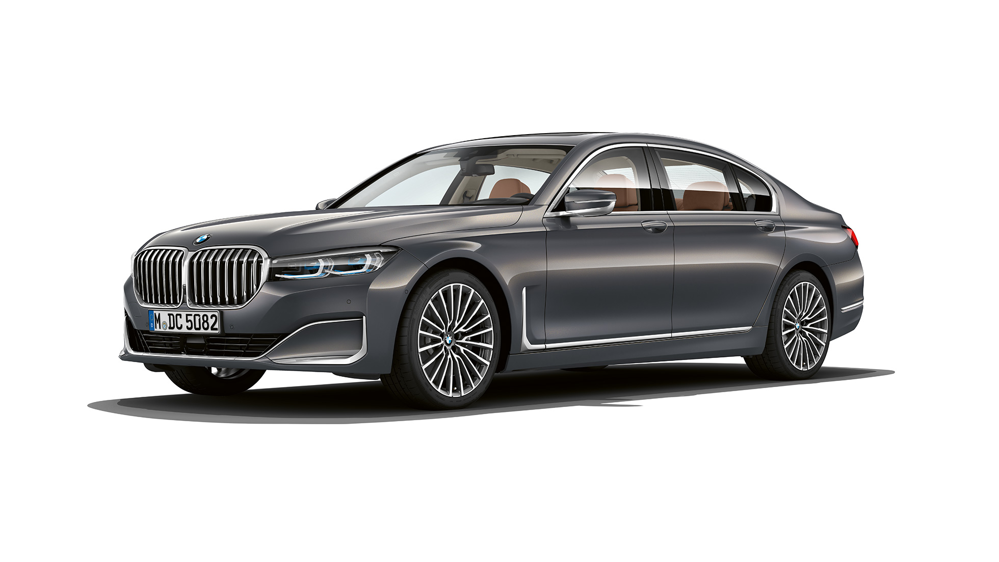 BMW 7 Series Sedan with Exterior Design Pure Excellence, three-quarter front view G11 Grey BMW 7 Series Sedan with Exterior Design Pure Excellence in three-quarter front view G11
