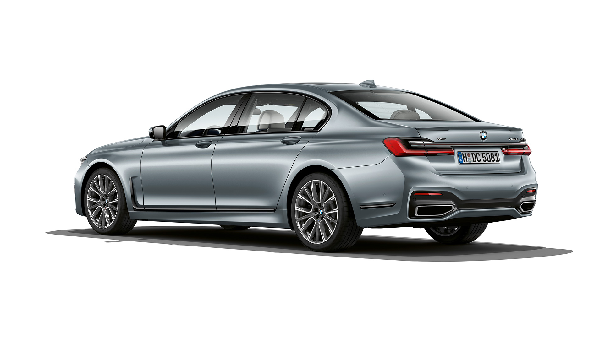 BMW 7 Series Sedan M Sport package, three-quarter rear view G11 Grey BMW 7 Series Sedan M Sport package in three-quarter rear view G11
