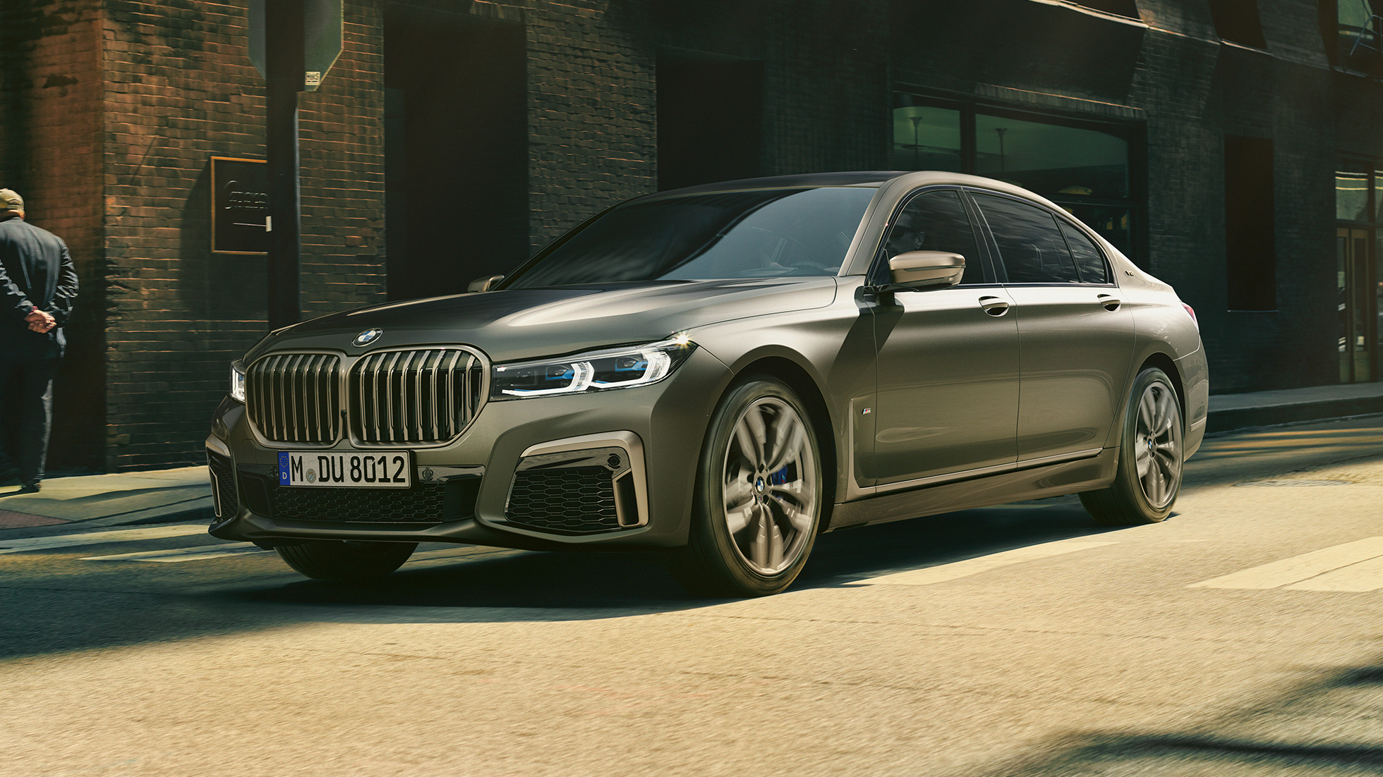 Exterior design BMW M760Li xDrive Sedan, exterior design