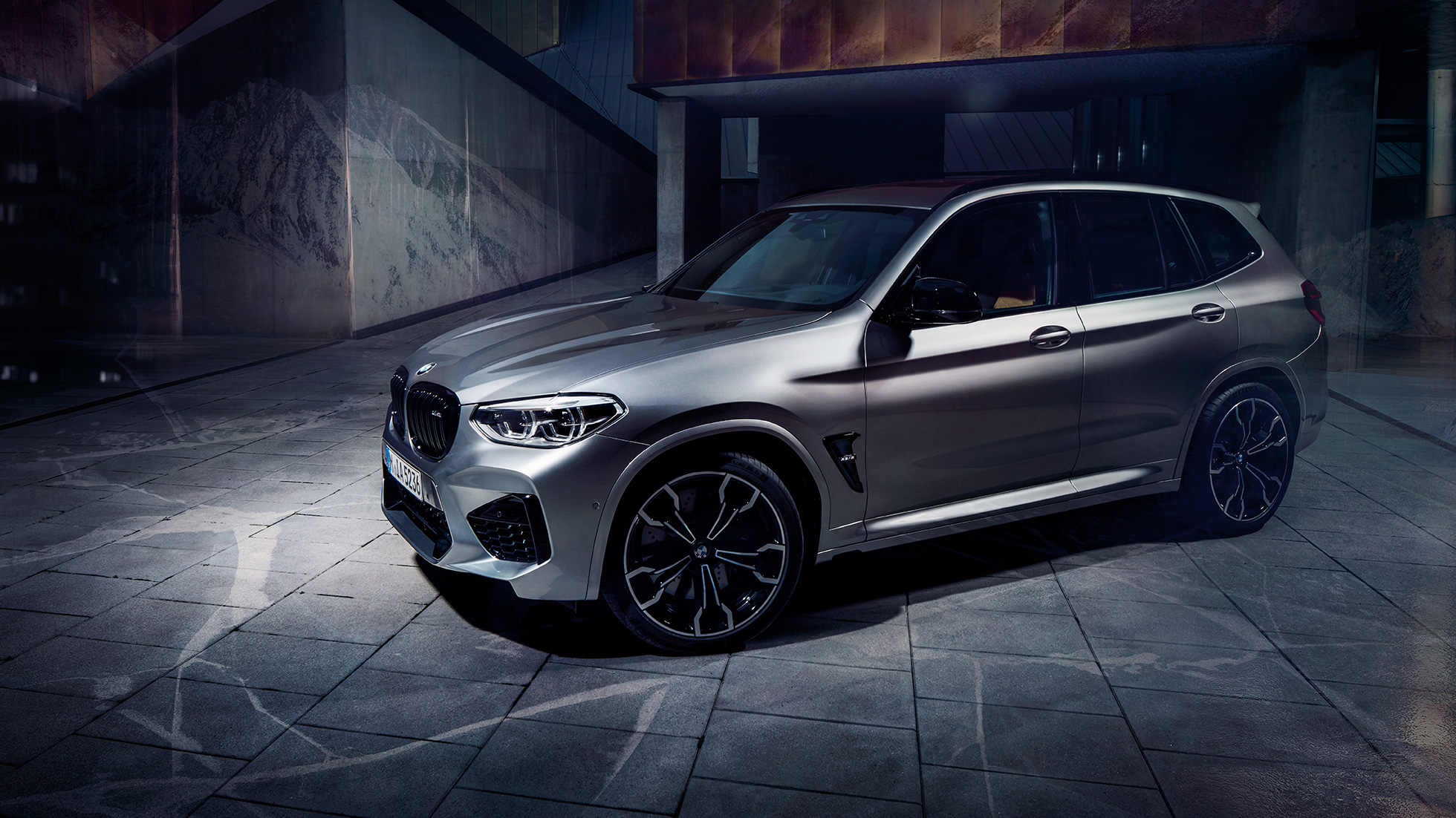 BMW X3 M Competition, side view. F97 BMW X3 M Competition in Donington Grey metallic, exterior, side view. F97