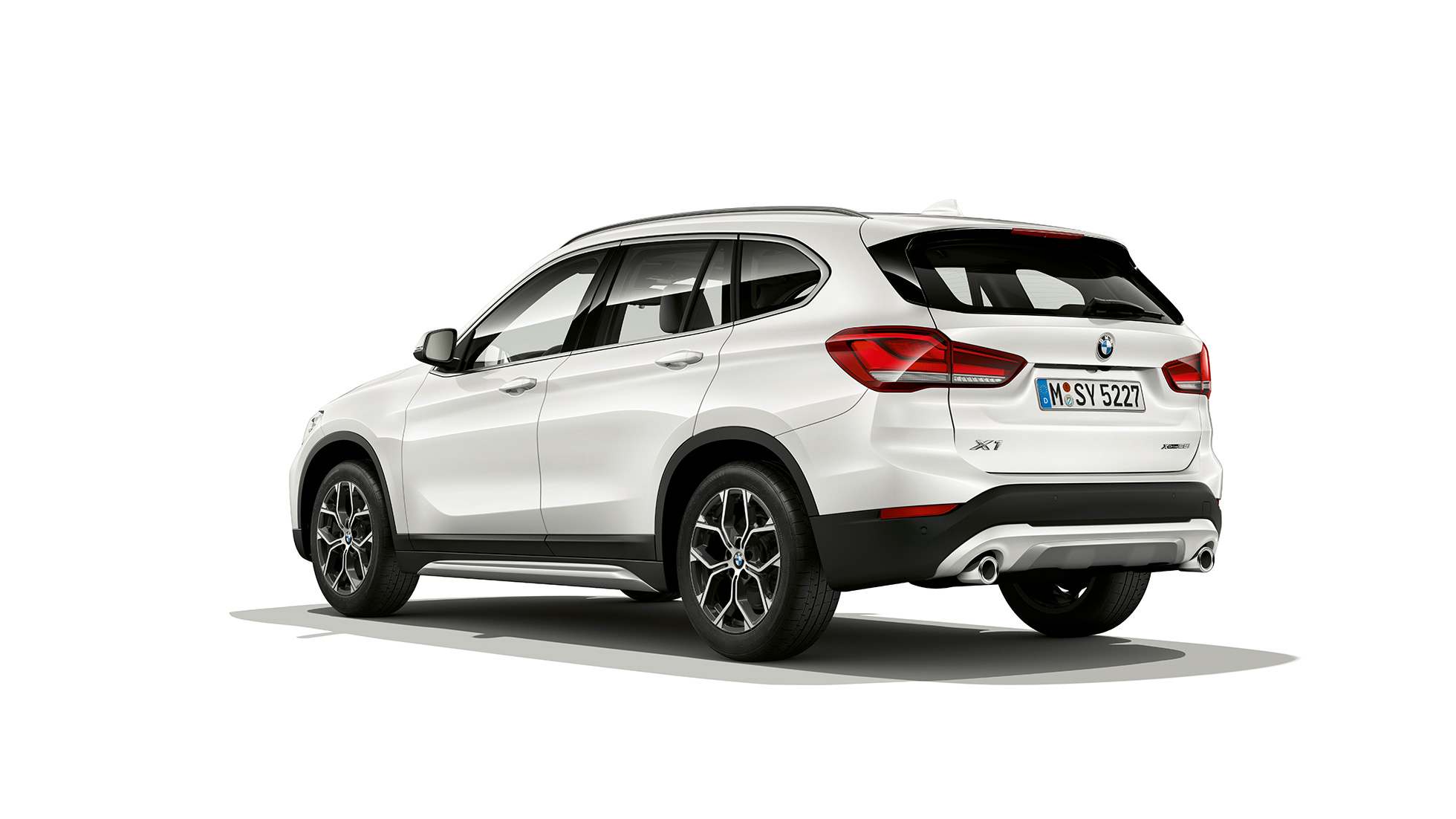 BMW X1, Model xLine, three-quarter rear view F48 BMW X1, Model xLine, three-quarter rear view studio shot F48