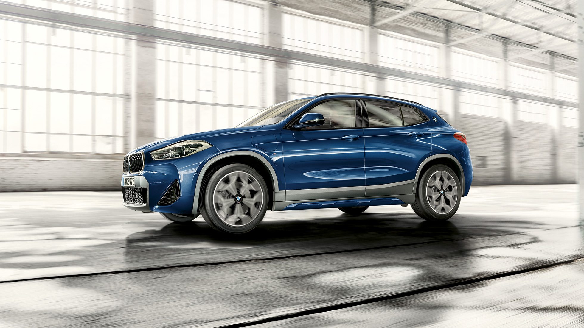 Light design BMW X2 F39 Light design BMW X2 2018 F39 Galvanic Gold metallic