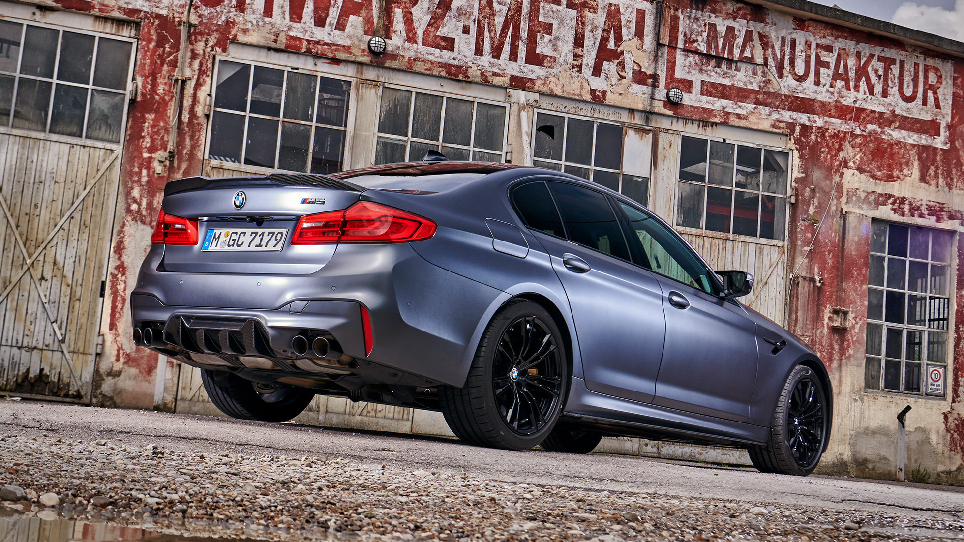 BMW M Performance rear spoiler Pro carbon fibre BMW M Performance design rear spoiler Pro carbon fibre