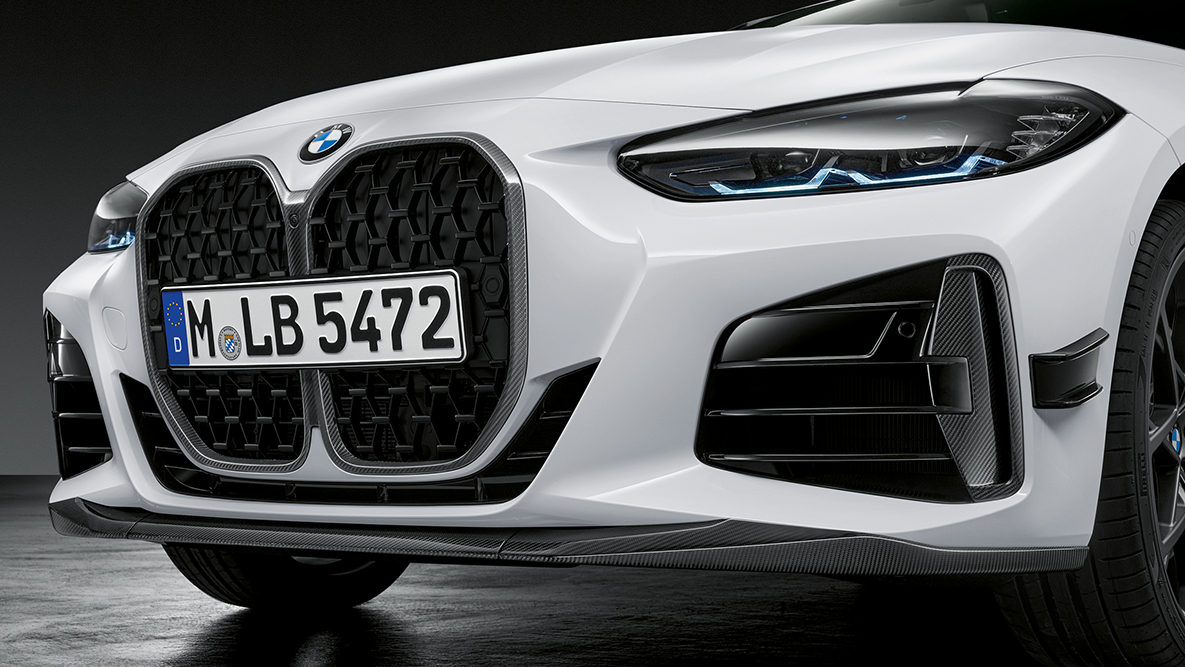 BMW M Performance front splitter carbon fibre BMW 4 Series Coupé G22 BMW M Performance front splitter carbon fibre BMW 4 Series Coupé G22 detail view