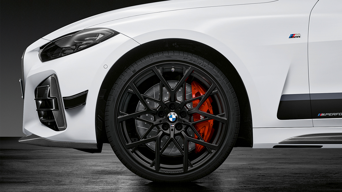 20" M Performance forged wheel Y-spoke style 795 M Jet Black matt BMW 4 Series Coupé G22 20" M Performance forged wheel Y-spoke style 795 M Jet Black matt BMW 4 Series Coupé G22 detail view