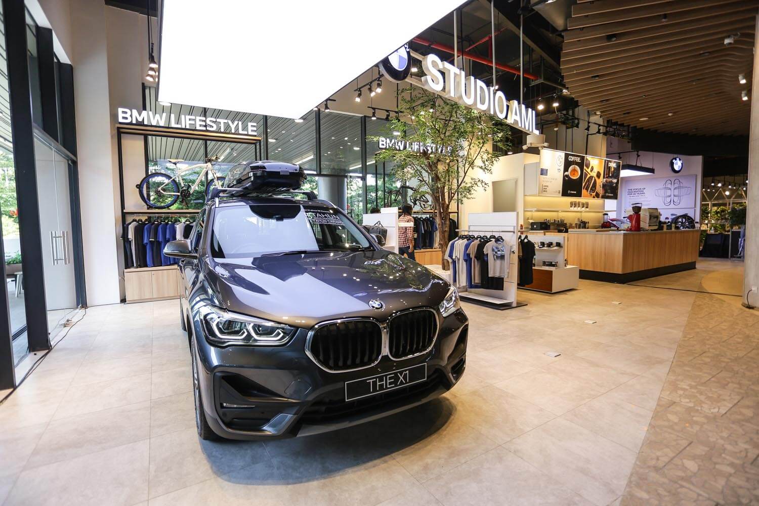 Peresmian BMW Studio Tanjung Barat
