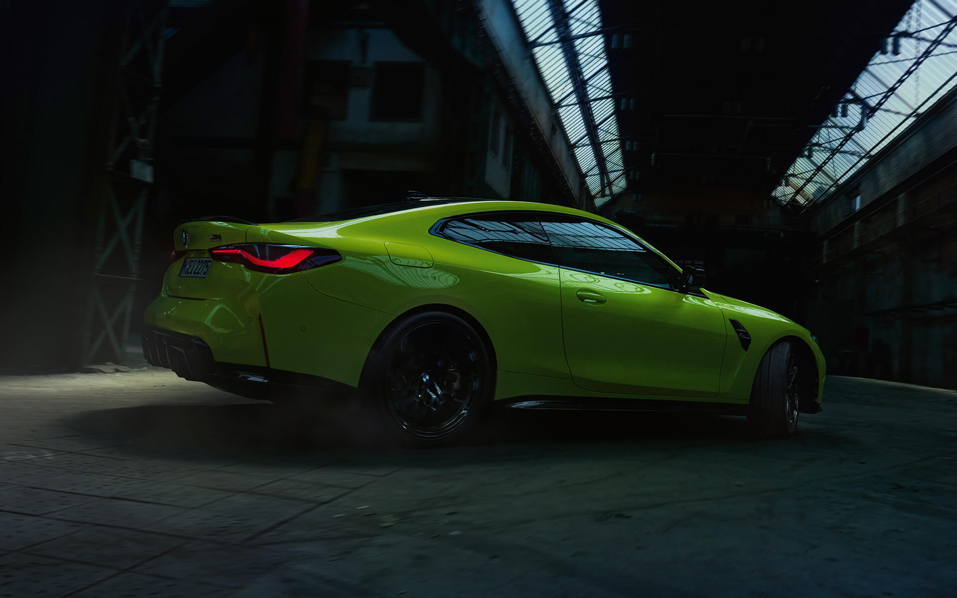 BMW M4 Competition Coupé G82 2020 Sao Paulo Yellow three-quarter side view 